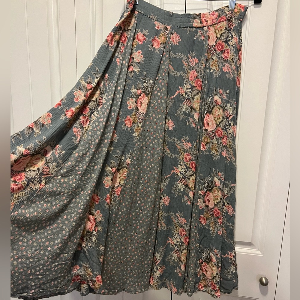 Made in India Floral Skirt-Her Style